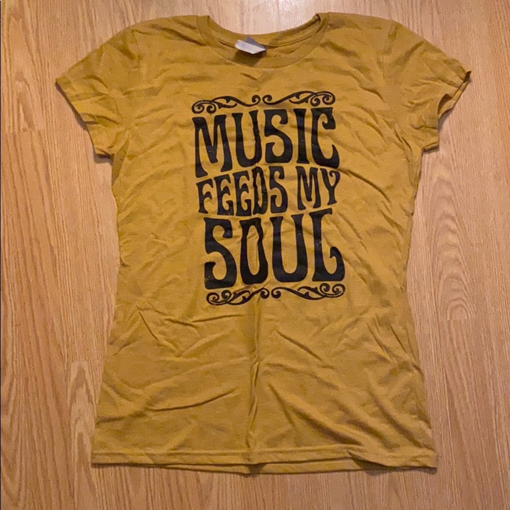 Music hippy t-shirt